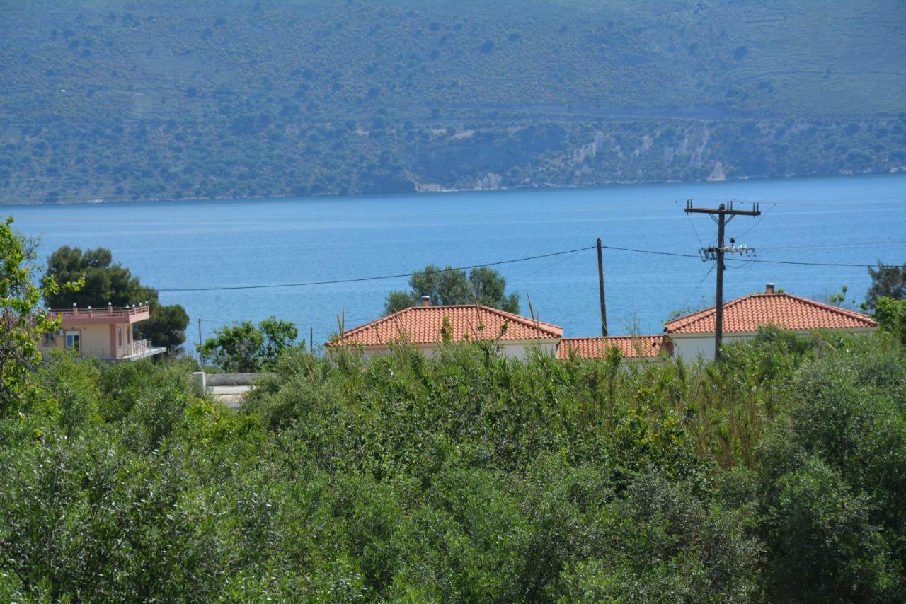 Lotus Sea View Apartments Lixouri Esterno foto